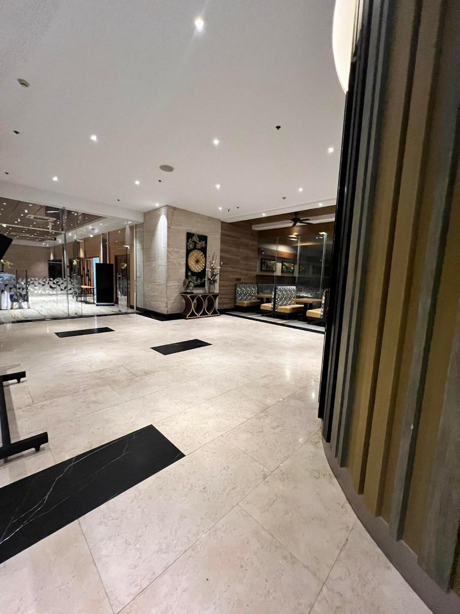 克拉克新城贝斯特韦斯特酒店 安吉利斯 外观 照片